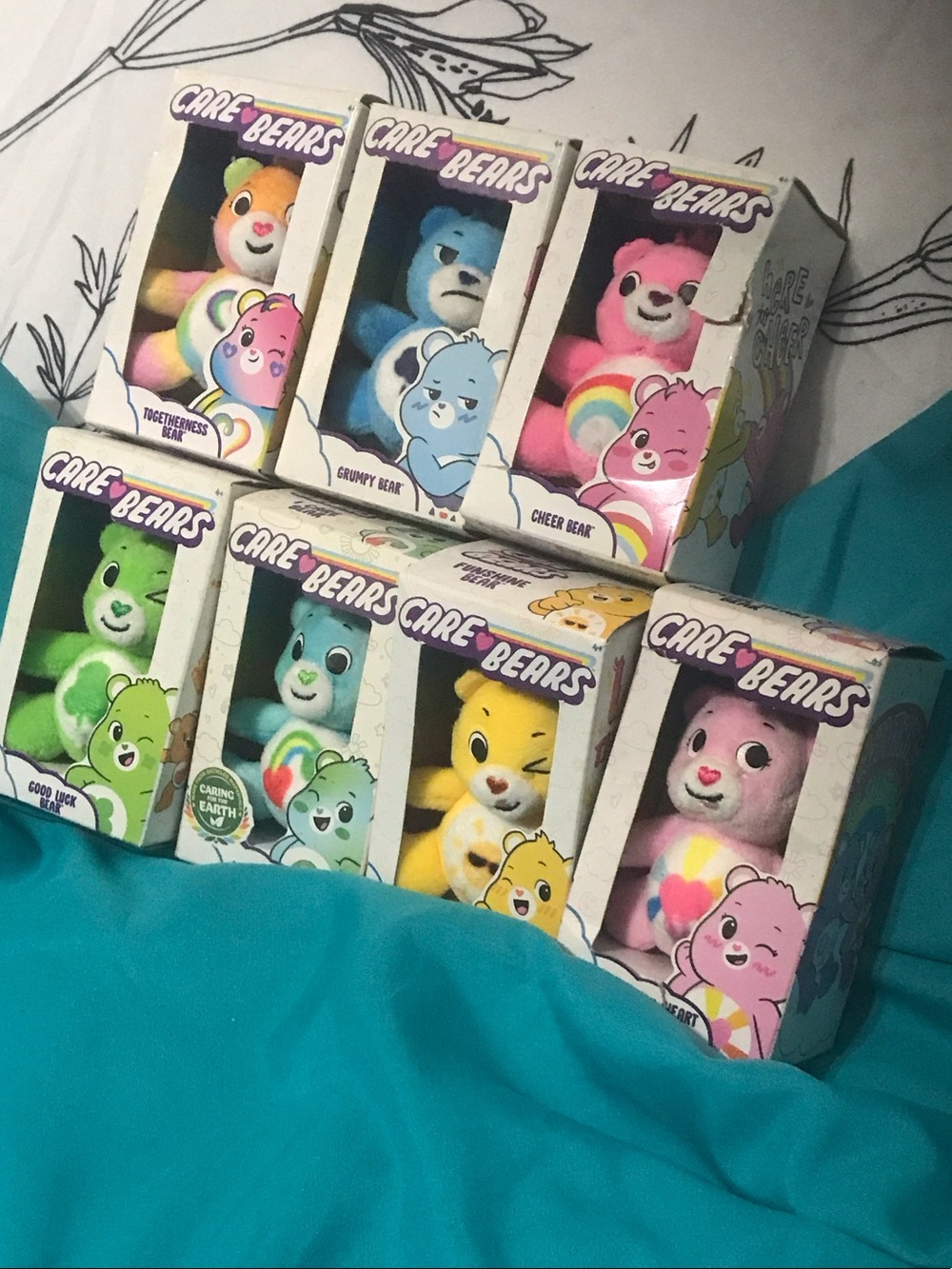 Care Bears Boxed Plush Set - Rainbow, Green, Blue, Pink, Yellow 🌼🌼CARE BEARS 🌼 - Picture 5 of 15
